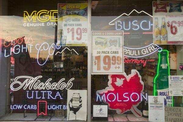 Successful Neighborhood Liquor Store Under Contract