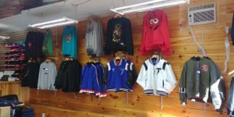 Men and Ladies Retail Shop in Hartford County, CT