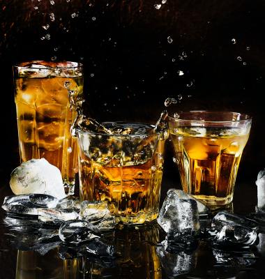 Whiskey Bar & Craft Cocktail Lounge +4COP License