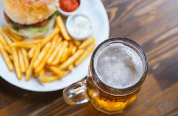 Restaurant w/ Full Liquor License