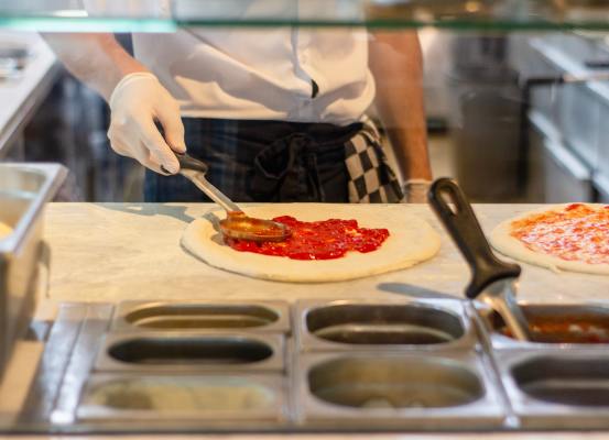 Profitable Pizzeria In Busy Strip Mall