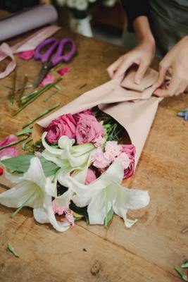 Successful Floral Shop in Upscale Community