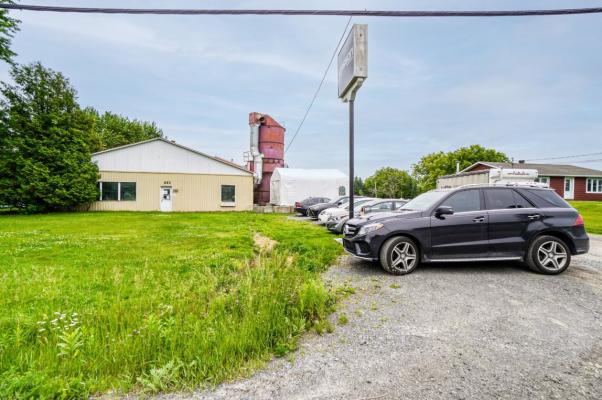 Property 3 Sections Excellent Income Potential