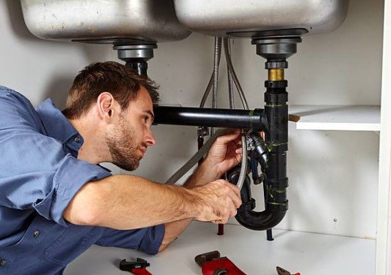 Long Standing Plumbing Company w/Repeat Base