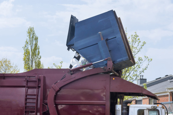 Commercial & Residential Trash/Recycling Business