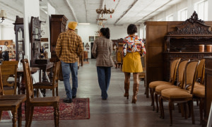 40+Yrs Of Success / Furniture Consignment Store