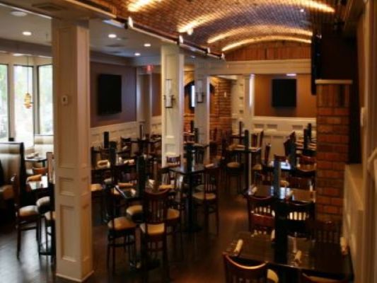 Very Popular Taphouse With Food And Entertainment