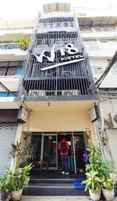 Hostal - BTS Saladaeng Silom