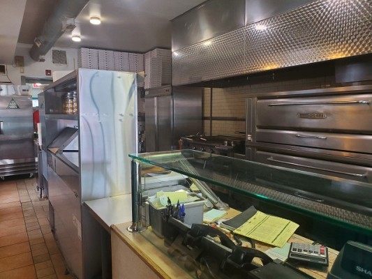 High Volume Pizzeria for Sale in NJ