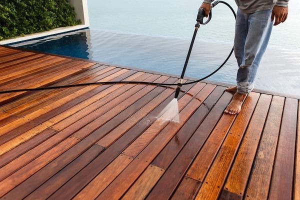 Highly Profitable Deck Staining & Powerwashing Co