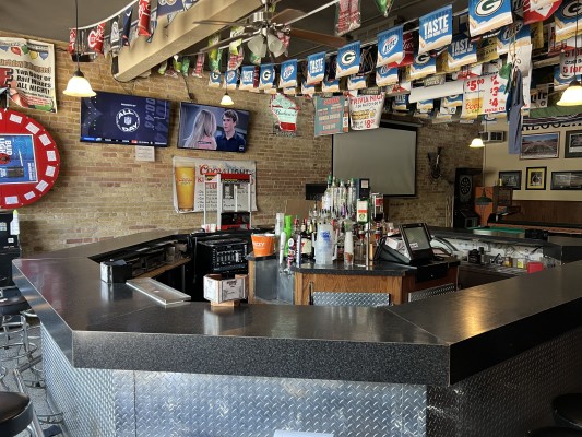 Popular Bar in Downtown Green Bay