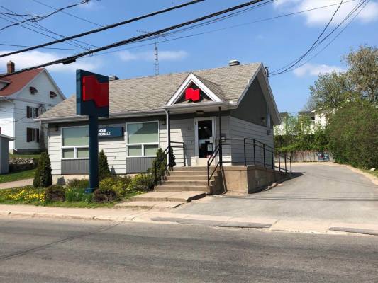 Very Nice Commercial Building for Sale