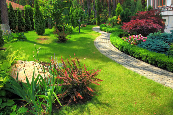 Landscaping Company W/ Repeating Customers