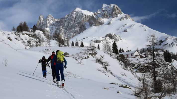 World Class Nordic Ski Shop - For Sale