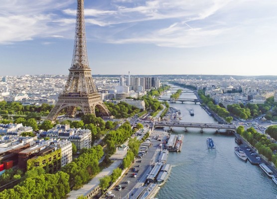 Luxury Hotels in the Heart of Paris, France