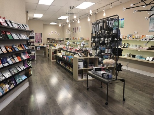 Wholesale & Retail K-Cosmetics