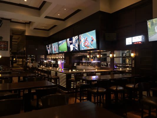 Restaurant & Bar – South Shore