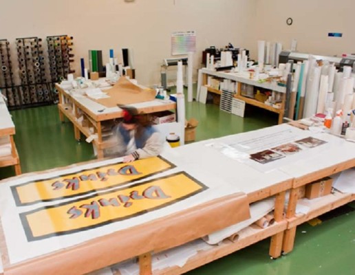 Commercial Sign & Graphics/ Well Established