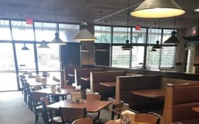 Busy Italian Restaurant in Loudon County, VA