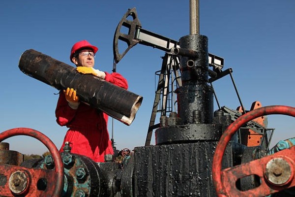 Oil Field Service Company - Wellhead Equipment