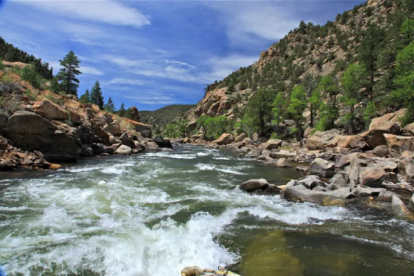 Amazing CO River and Mountain Views Development