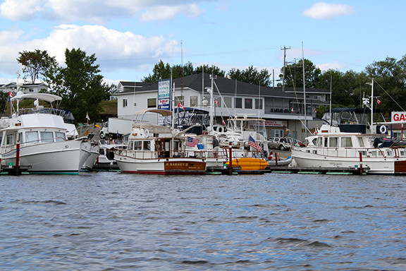 Marina, Inn, Motel, Restaurant, Cottages, Trailer