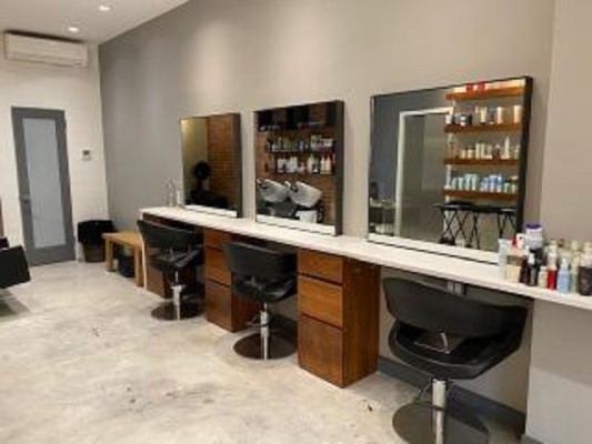 Profitable Queens Hair Salon for Sale