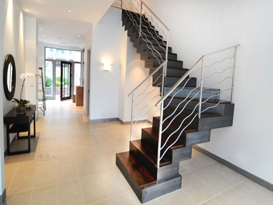 Fabricator/Installer of Metal & Glass Products