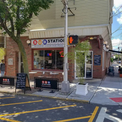 Highly Profitable Grille & Cafe for Sale