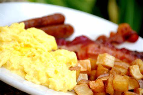 Desirable Café – Busy Tacoma Neighborhood