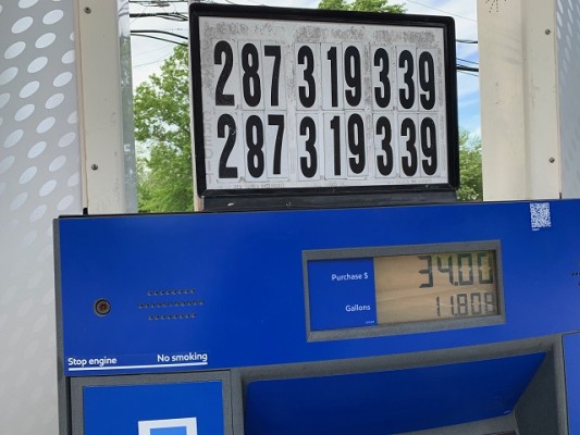 Local Branded Gas Station for Sale in CT