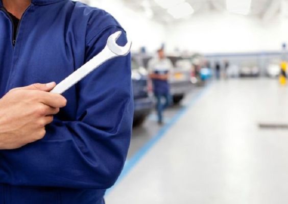 Established Automotive Repair Shop, with Real Estate Included