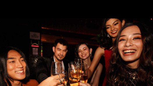 Stunning Bayside Restaurant & Bar