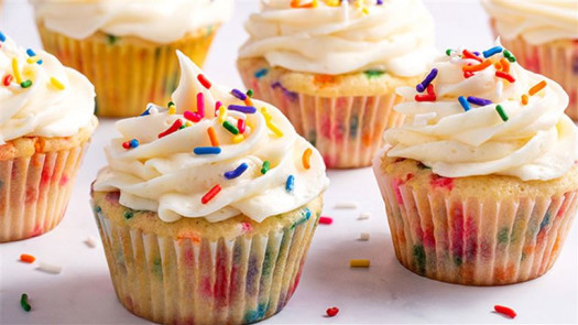 Family-Run Bakery and Retail Shop Available