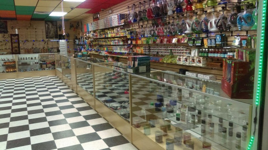 Established Quality Smoke Shop For Sale
