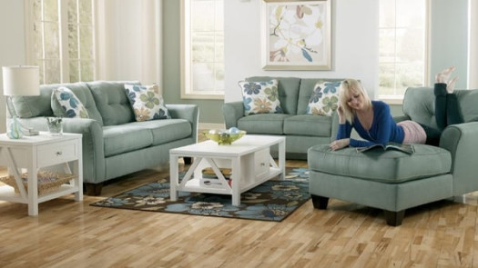 Furniture Retail,3 Loc & Whse, Mgmt in Place, 30Yr