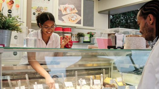 Popular Ice Cream Dessert Shop For Sale