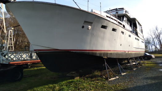 Large Yatch   /Passenger /Charter /or Live Aboard