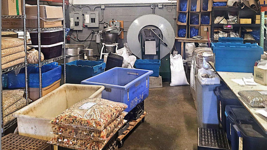 Unique Wholesale/Retail Pet Food Company