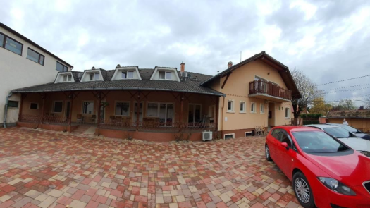 12-room Working Boarding House for Sale in Vecsés