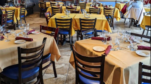 Very Nice Restaurant With 2 Floors On Busy Street