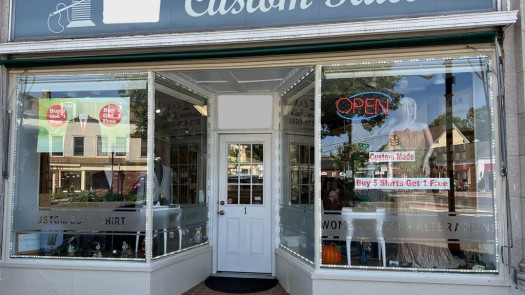 Men’s Clothing Shop / Custom Tailor