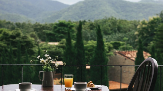 Eastern WA Riverfront Restaurant and Bar