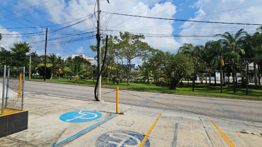 Investment building in Cancun