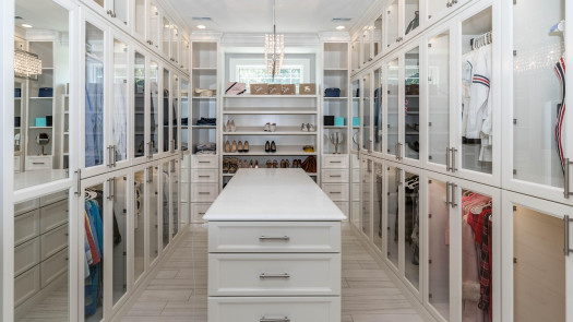 Custom Closet Design and Installation