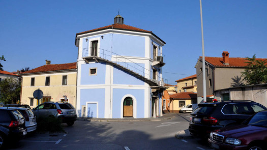 Building (Former Nightclub) for Rent or Sale