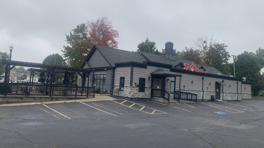 Restaurant with Real Estate