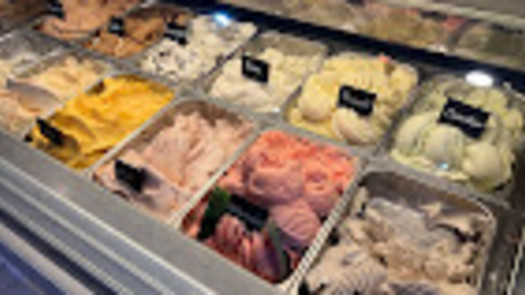 5 Star Gelato Shop & Pastry Café