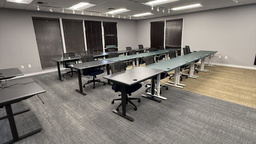 Commercial Ergonomic Desks & Chairs