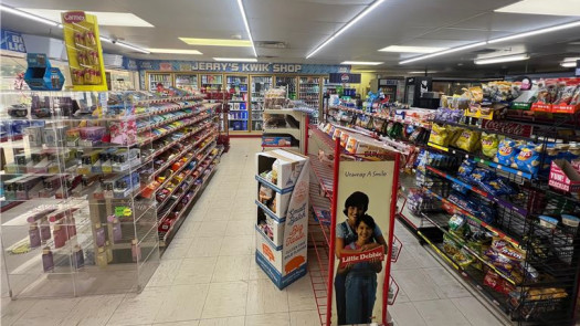 Gas Station with Property in Wilsonville, AL